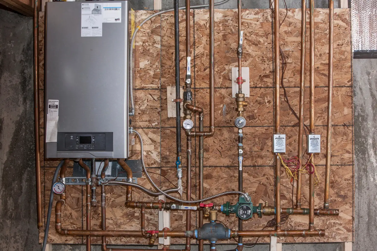Compact tankless water heater