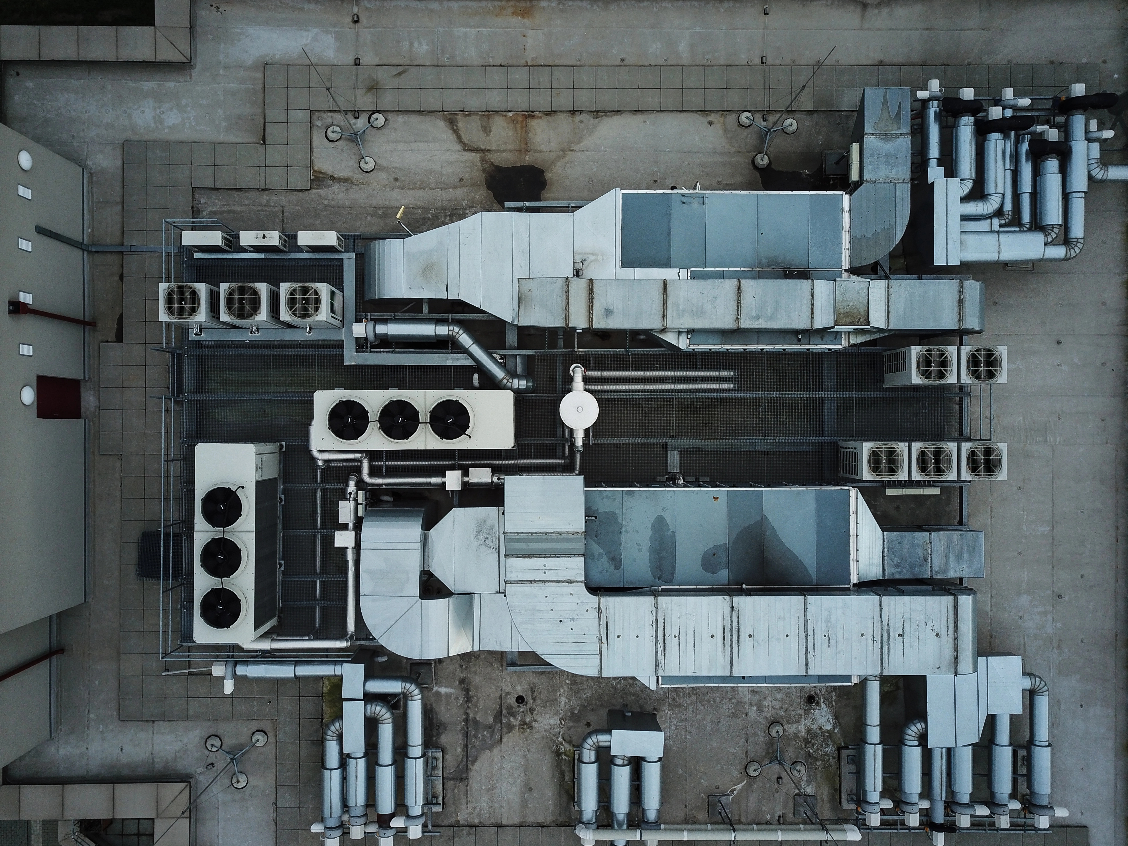 Chillers, pumps and air handlers in a mechanical room